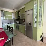 Buneci * تيرانا