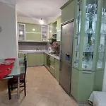 Buneci تيرانا