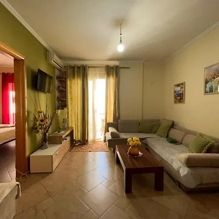 Apartament Buneci
